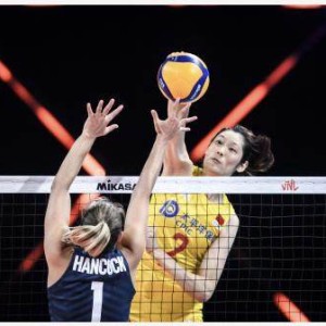 麻将-中国旗手偏爱“大高个” 1米98的朱婷是不是稳了？